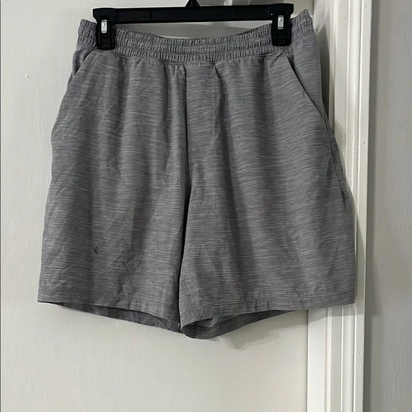Lululemon Men's Gray Athletic Shorts - Picture 3 of 10
